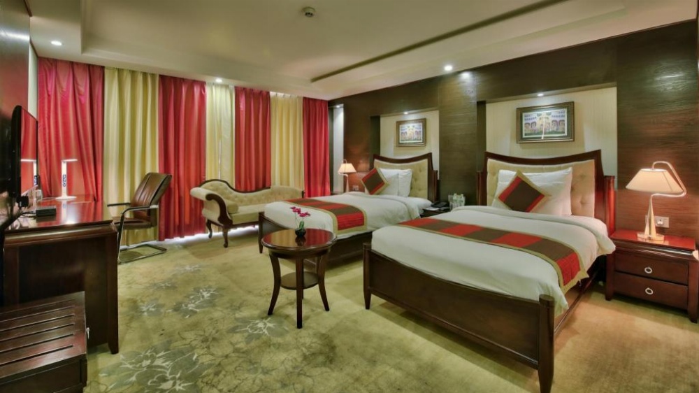 Room image 3