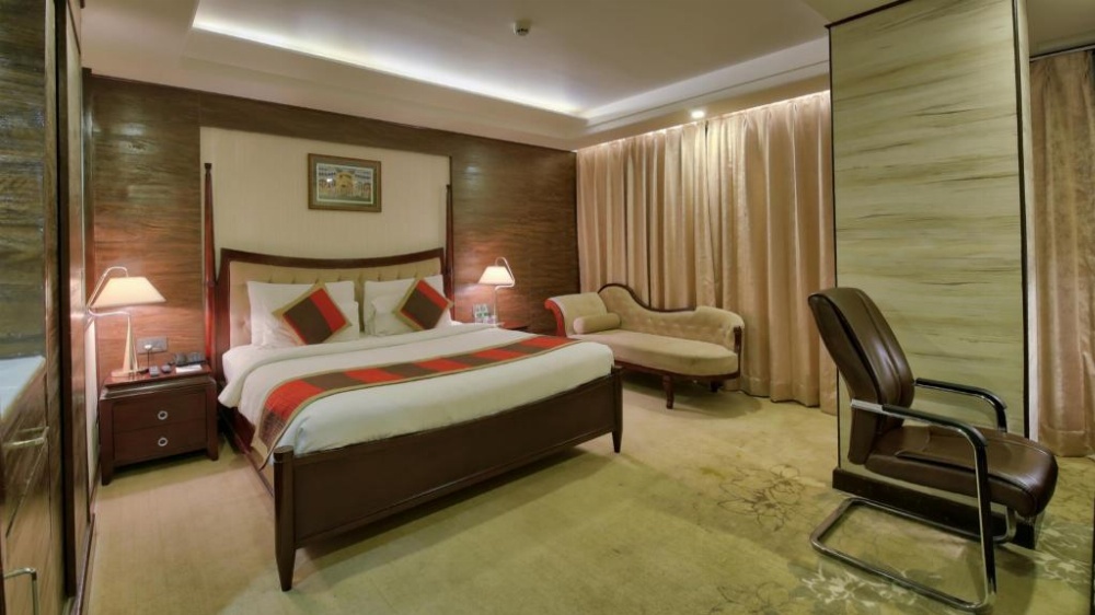 Room image 4