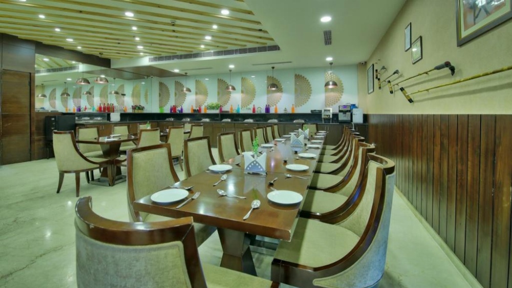 POLO Inn & Suites
