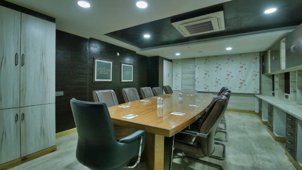 POLO Inn & Suites image 11