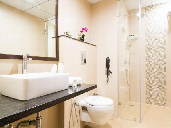 POLO Inn & Suites image 13