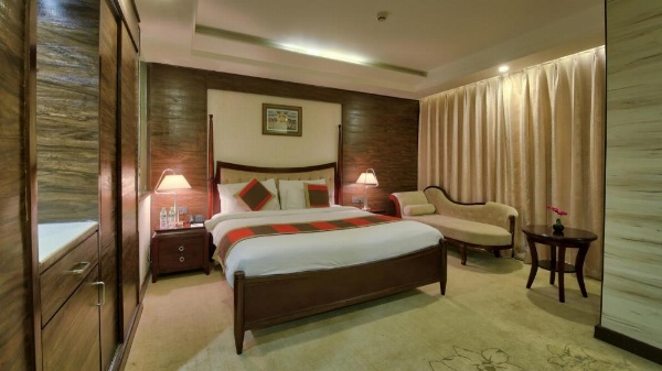 POLO Inn & Suites image 23