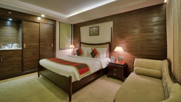 POLO Inn & Suites image 27