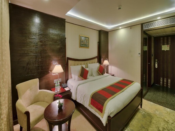 POLO Inn & Suites image 30