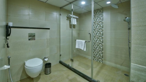 POLO Inn & Suites image 31